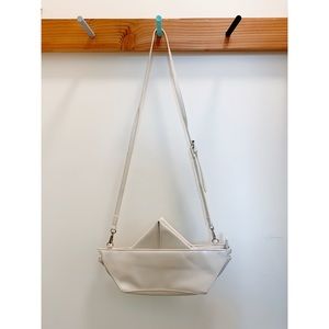 White pepper paper boat novelty crossbody purse